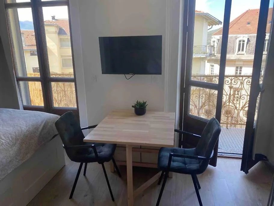 Apartment Studio Refait A Neuf En Hypercentre Avec Balcon Aix-les-Bains