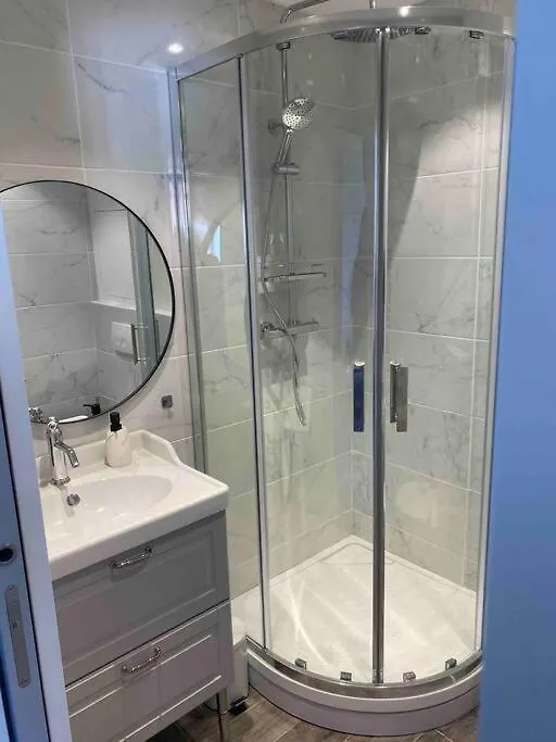 Studio Refait A Neuf En Hypercentre Avec Balcon Aix-les-Bains 0*,